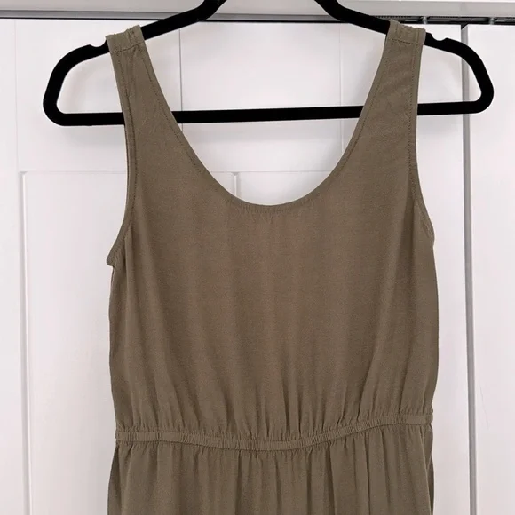 Olive Green Sleeveless Sun Dress - Picture 3 of 6
